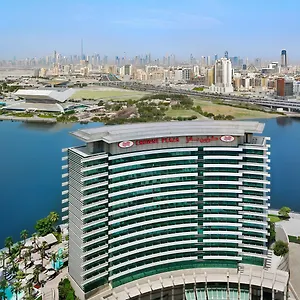 מלון Crowne Plaza Festival, דובאי